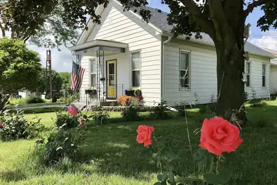 Image de Great Homebase Bungalow - 10 Mins to Starved Rock!