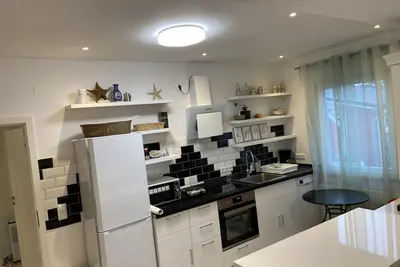 Image de 16 Km v. Berlin-Zentrum family apartment in new villa for 3 persons