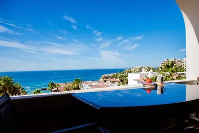 Image de Cozy, Ocean View Condo With Private Beach Access