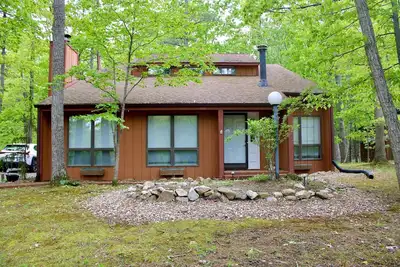 Image de Cozy Cabin Minutes from Ski Slope and Water Park! !