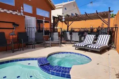 Image de Las Vegas Home w/Pool & Spa, Casa Del Sol
