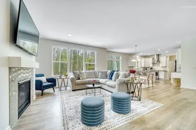 Image de Don’t miss your chance to be one of the first guests at this newly built,