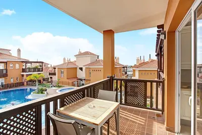 Image de Appartement \"Pineda 1711\" avec piscine, Wi-Fi, climatisation et terrasse