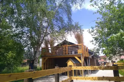 Image de Chalet calme avec jardin, terrasse et baignoire balnéo - Draps inclus, ménage fin séjour en option