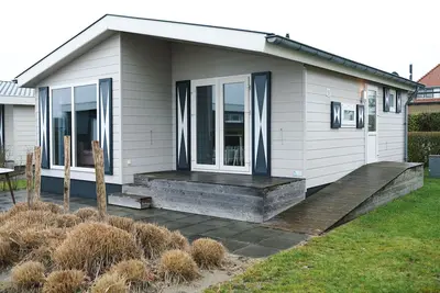Image de Chalet (J10) on cozy family campsite by the sea