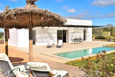 Son Alcaines Petit 249 Finca confortable avec piscine privée, terrasse, barbecue et WiFi