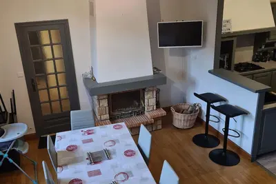 Image de La Bourboule, agréable maison 2* de ville avec cheminée