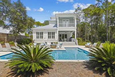 Image de Seacrest West retreat w/private pool, fire pit, Big Green Egg, bikes, sleeps 12