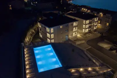 Image de Appartement de vacances Arbanija pour 1 - 4 personnes avec 2 chambres à coucher - Appartement de vac