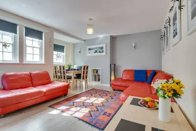Image de 14 Virgin Street - Trois Chambres Maison, Couchages 6