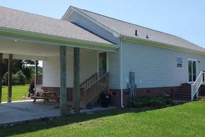Image de Quaint single family house minutes from beach and boat ramps