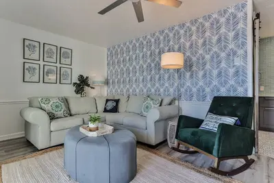 Image de Coastal Water’s Favorite! 2br 2ba! Views, Location, So Cute and Clesan!