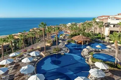 Image de One (1) Bedroom, Two (2) Bath Executive Suite With Ocean View!