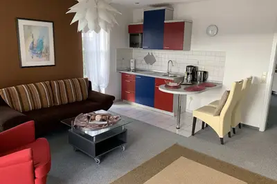 Image de Bright apartment (48 sqm) for up to 4 people with terrace and view over the Saale valley