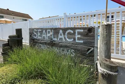 Image de Ocean Front Condo. Beach Haven, Pool. Beach Badges. Wifi. Ocean views. 148896
