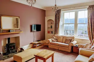 Image de Spacious 4 Bed Maisonette on Scottish Borders High Street