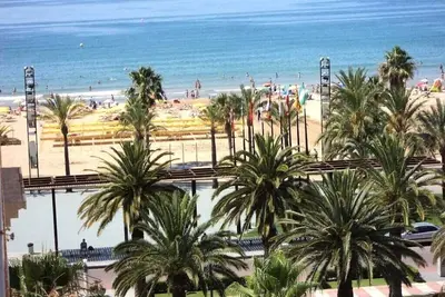 Image de Apartment 1st line Beach with parking