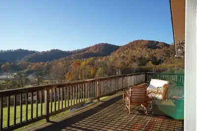 Image de Eclectic Mountain Home with Gorgeous Valley View on 7 Acres