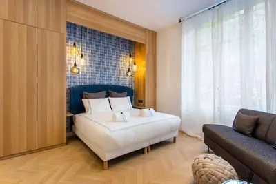 Image de #ArcDeTriomphe #Trocadero #AirConditioner#Cosy
