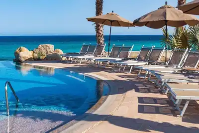 Image de Awesome 3br/4 Bath Oceanfront Penthouse in new, luxurious Villa La Valencia!