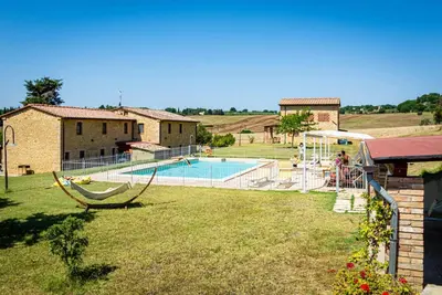 Image de Flat with private veranda, shared pool, quiet location for a relaxing holiday, sl 6