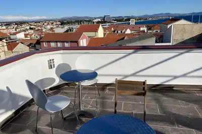 Image de Hatckinson-Families app in center, 1 floor +, nice terrace 3 floors