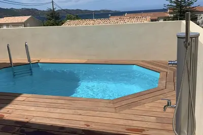 Image de Appartement charmant piscine privée bord de mer