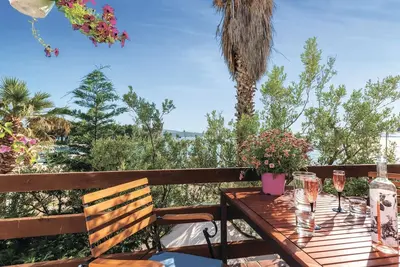 Image de Maison confortable à Sibenik avec.