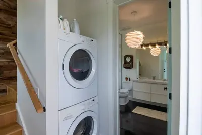 Image de Modern Rustic Studio on 10 acres 10 minutes from downtown Brevard