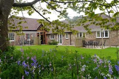 Image de Within the South Downs National Park, 7 miles north of Brighton.