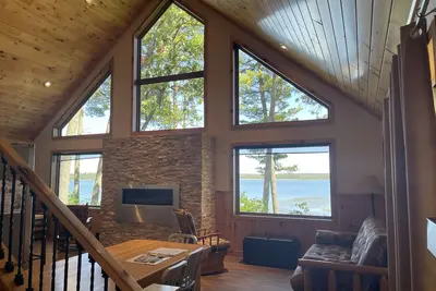 Image de Promo 21% Weekly And Monthly Discount. \n Lake Front Home with Resort Amenities