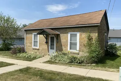 Image de Cottage on Main