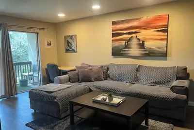 Image de 5 Minutes from Six Flags & 30 minutes from Los Angeles