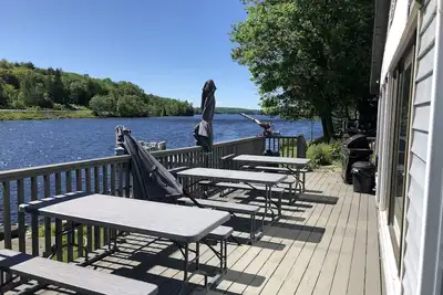 Image de Kayaks * Canoe * Paddle Boards * Wifi * Satellite Tv