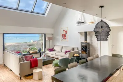 Image de Superbe villa Vue Sur Mer, 11 personnes à Trebeurden