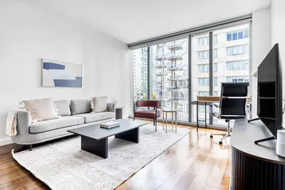 Image de Upscale Rincon Hill 1br w/ Pool & Theater, close to shops, by Blueground