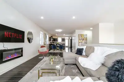 Image de ★New★Executive Home★Garage✔WiFi✔NetFlix✔Long Stays