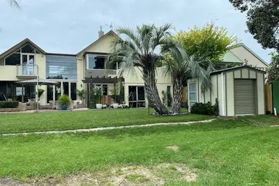 Image de Golf Course Retreat - 4-6 week short term rental