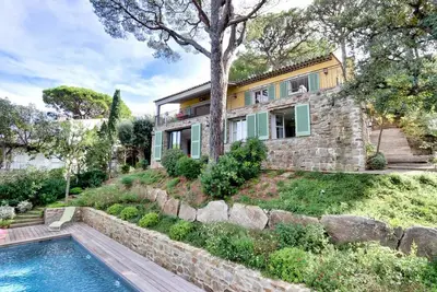 Image de Villa à 350 Mètres de la plage des Salins, vue panoramique