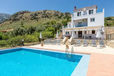 Image de Villa Jupiter -private tennis court and pool very close to sandy beaches