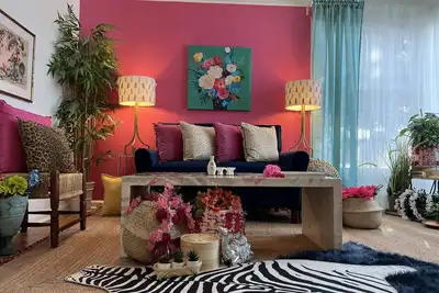 Image de Cheerful 2 Bedroom Home| Free Wifi| Washer & Dryer| Roku Tv