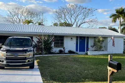 Image de Canal house minutes from downtown Fort Myers