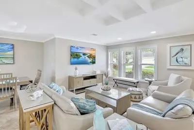 Image de Oasis - Coastal Retreat w/ Pool by Beach