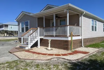 Image de Make \"Sea Haven\" Your next Beach Escape! -Reduced Rates!
