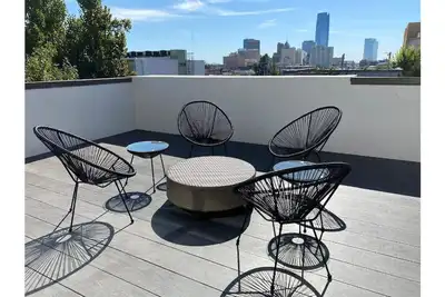 Image de New Downtown 3 Level Modern Condo w/Skyline Views Unit E