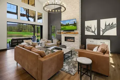 Image de The Best Location in Suncadia! Luxury Retreat with a detached Casita!