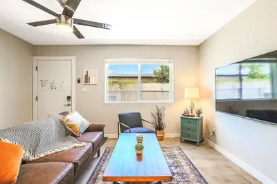 Rustic 2 Bedroom Canyon Suite Biltmore Camelback