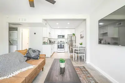 Image de Top Rated Golf Courses 2 Bedroom Biltmore With Washer Dryer