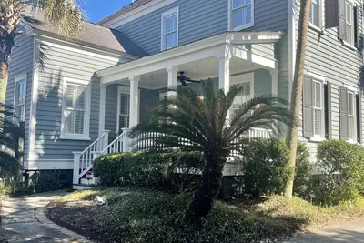Image de Executive Rental in I'on - Close to Downtown and Beach!