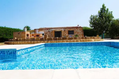 Image de Charmant cottage avec piscine privée 507